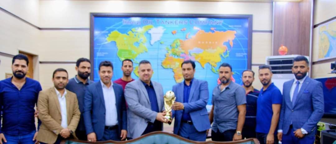 المدير العام يلتقي بالفريق  الفائز بالمَرْكَزِ الأَوَّلِ لبطولة (شركة ناقلات النفط العراقية )